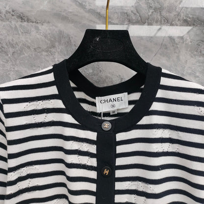 Round neck Xiaoxiang logo hollow pattern cardigan striped short sleeves