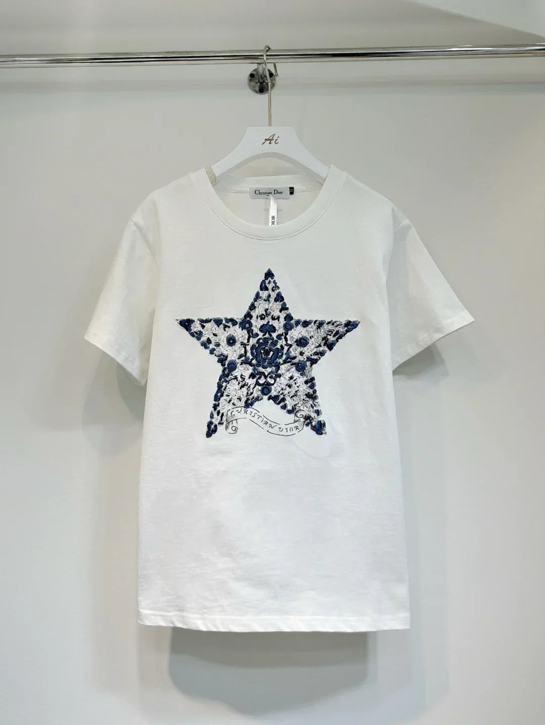 embroidered graphic T-shirt