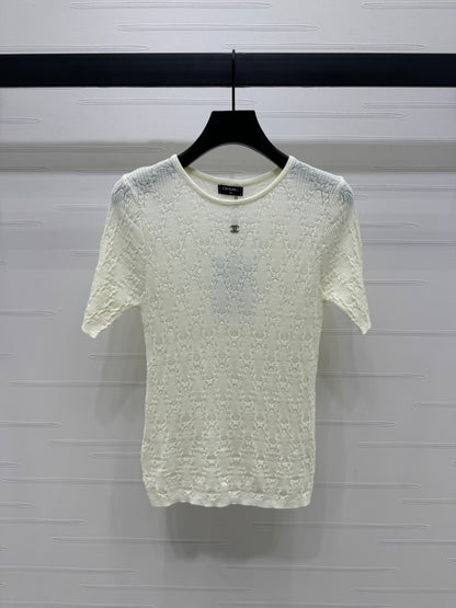 Round neck cut-out knit short sleeve