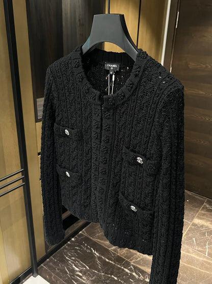 3D embossed knitted jacket