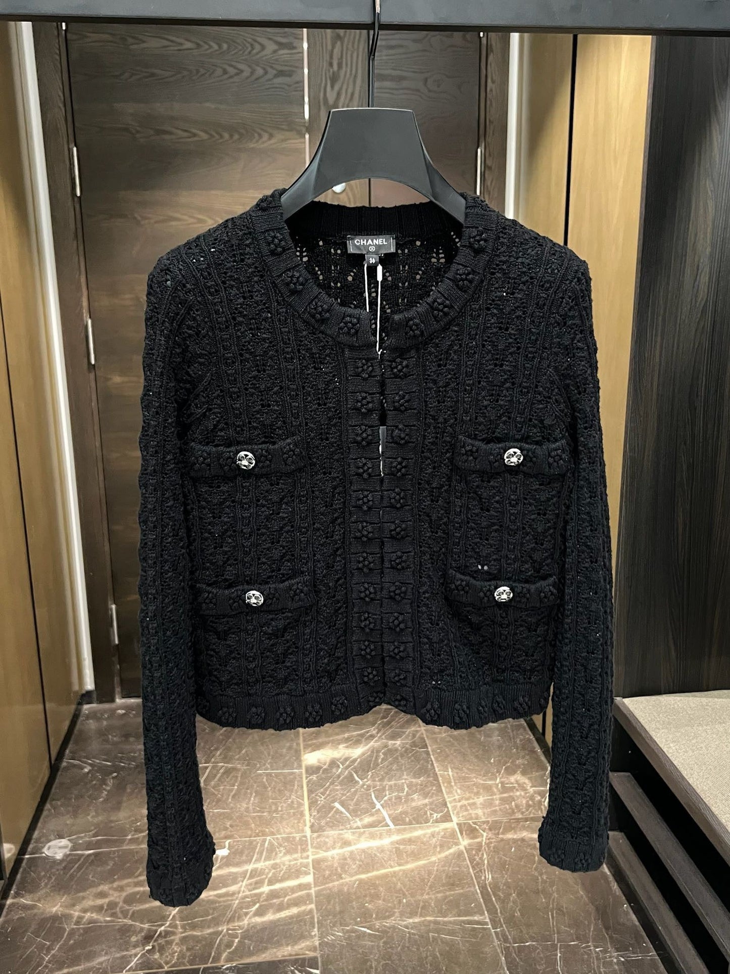 3D embossed knitted jacket