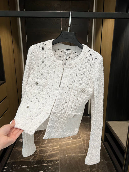 3D embossed knitted jacket