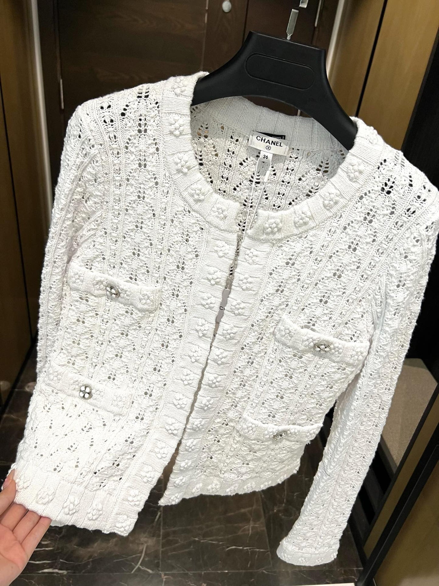 3D embossed knitted jacket