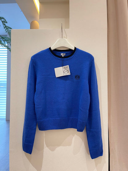 Basic color short sweater