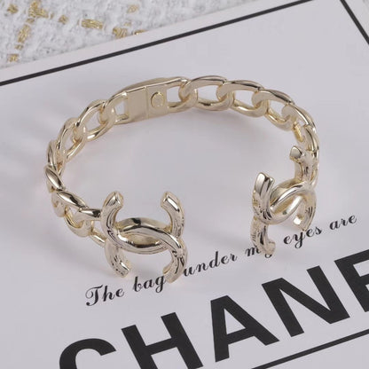 new semi-closed logo bracelet