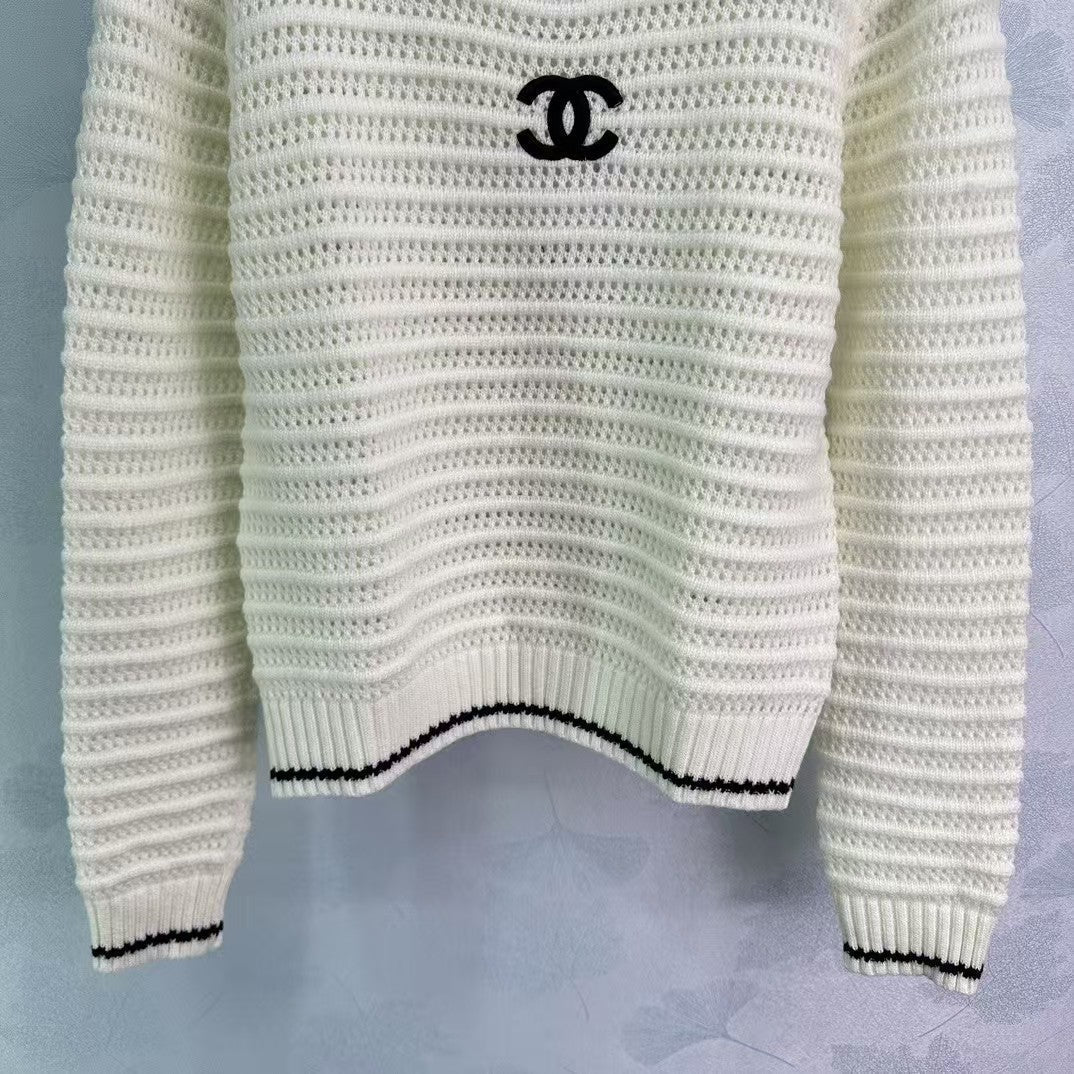 New Logo Knit Long Sleeve Sweater