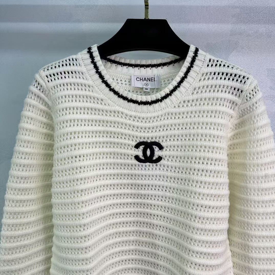 New Logo Knit Long Sleeve Sweater