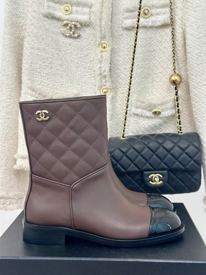 Diamond color block boots