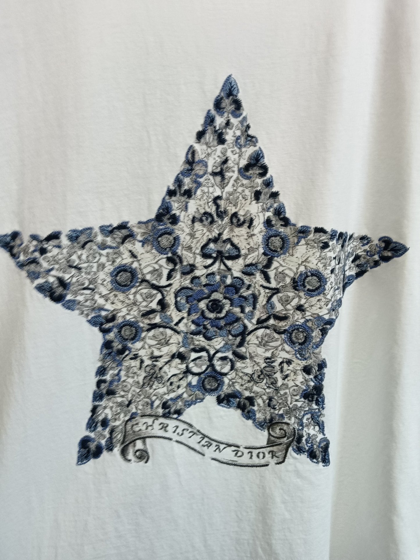 Five-pointed star ribbon embroidered short-sleeved T-shirt