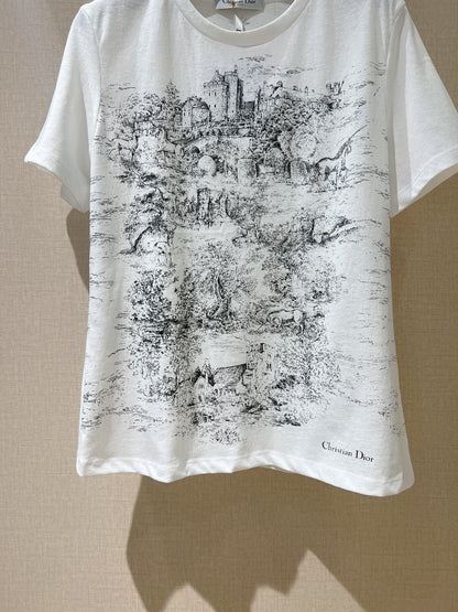 Elegant Sketch Short Sleeve T-Shirt