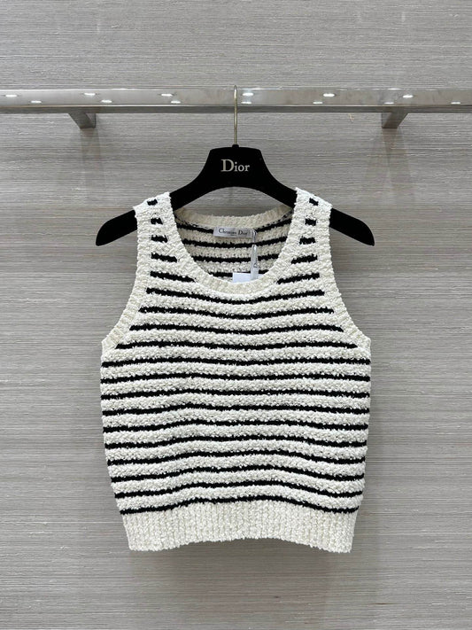 Temperament striped knitted vest