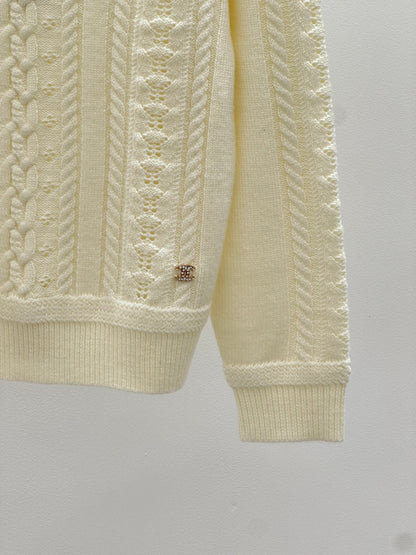 Knitted crew neck pullover