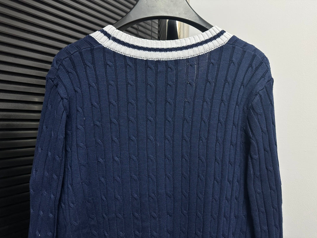 Knitted cardigan