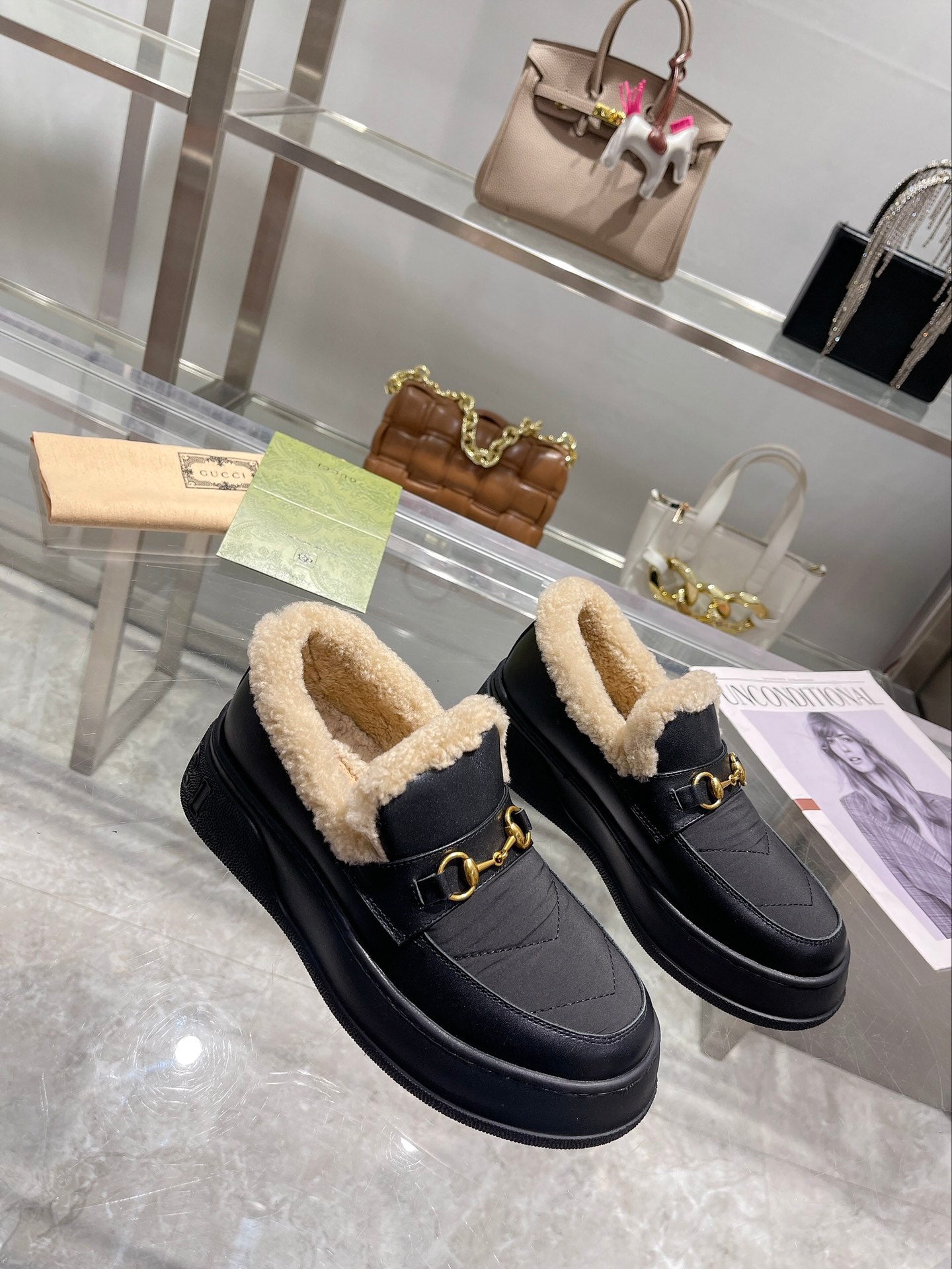 Sheepskin one-piece shallow snow boots