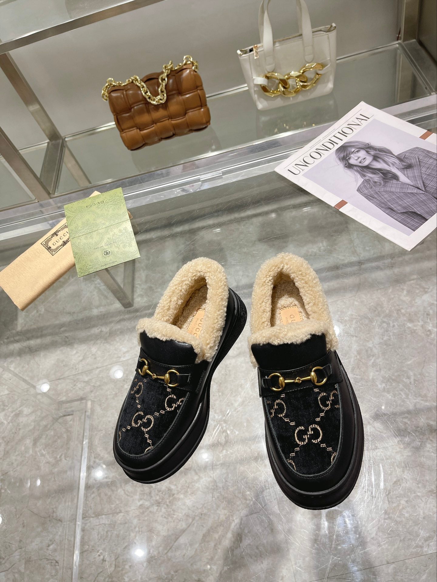 Sheepskin one-piece shallow snow boots