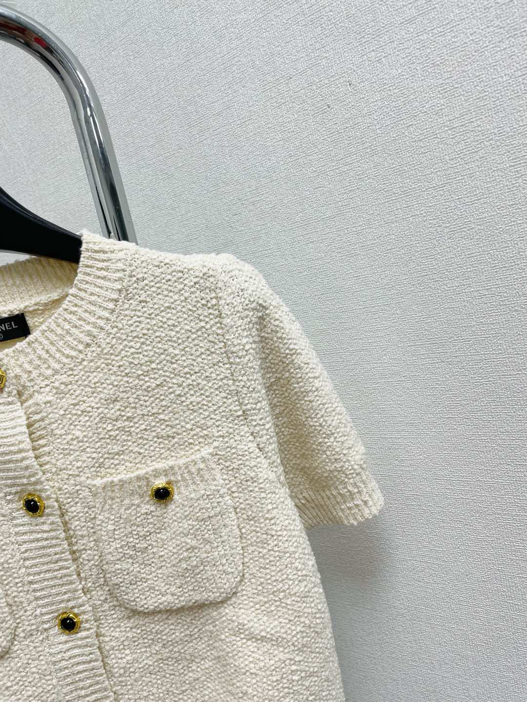 Cream puff cardigan T-shirt