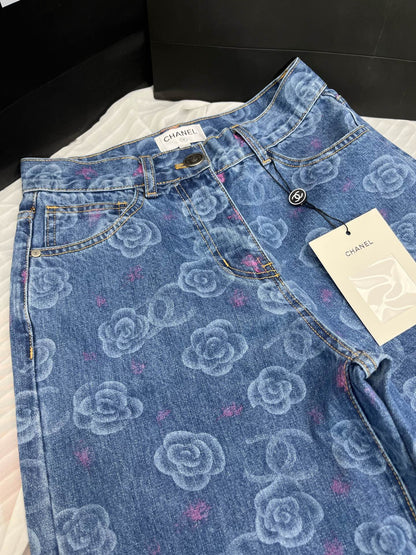 Dyed hand-painted camellia jeans