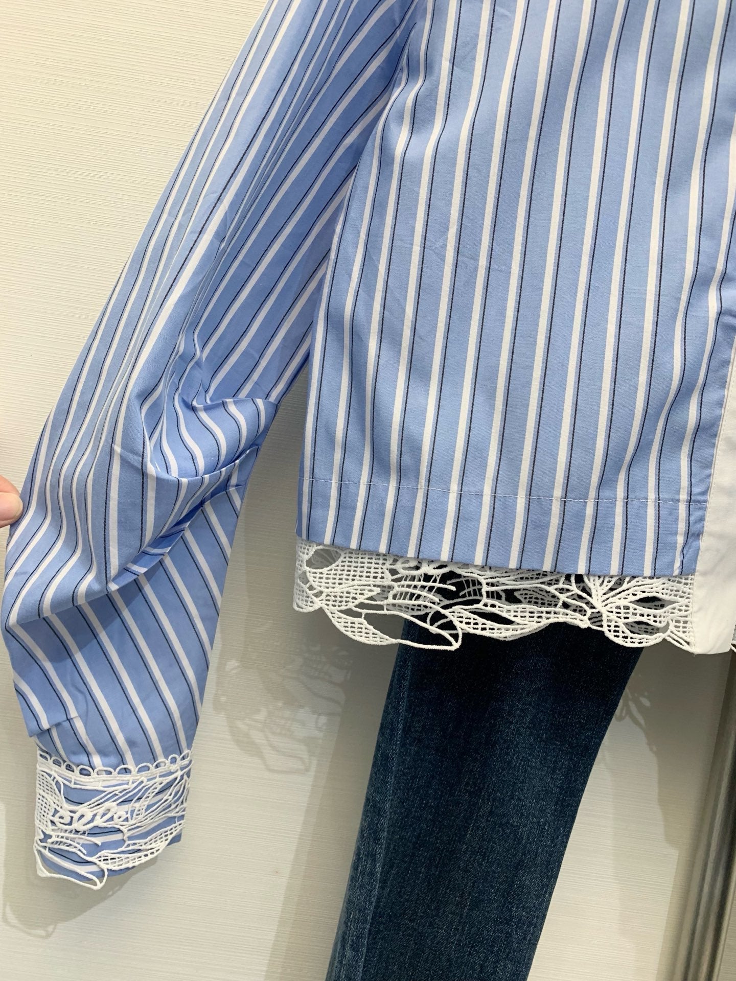 Water-soluble lace lapel striped short shirt