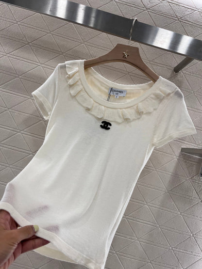 Round neck slim fit knitted short sleeves