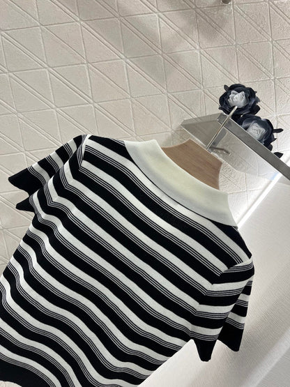 25 New Striped 𝑝𝑜𝑙𝑜 Knitted Short Sleeve Top