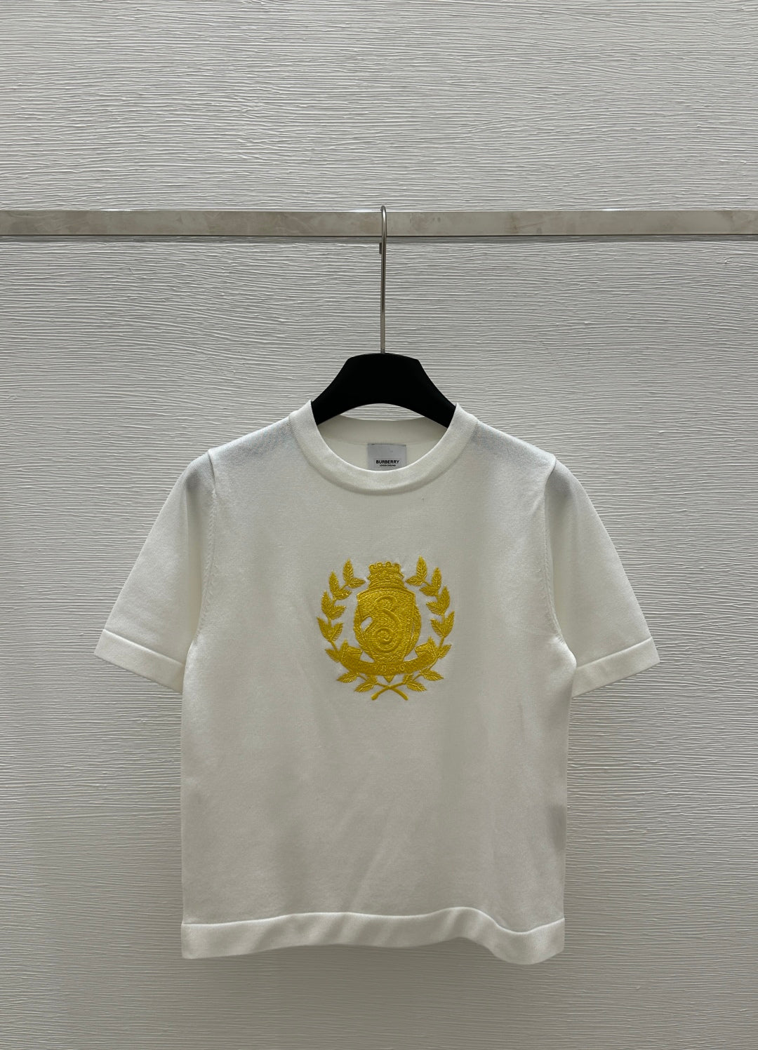 Gold Leaf Logo Embroidered Crew Neck Short Sleeves