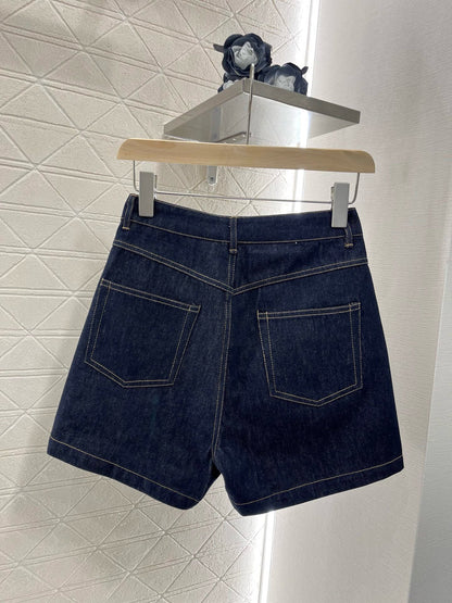 Leather label denim shorts