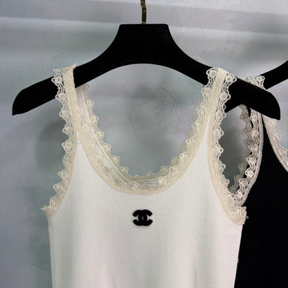 New style early autumn splicing lace vest