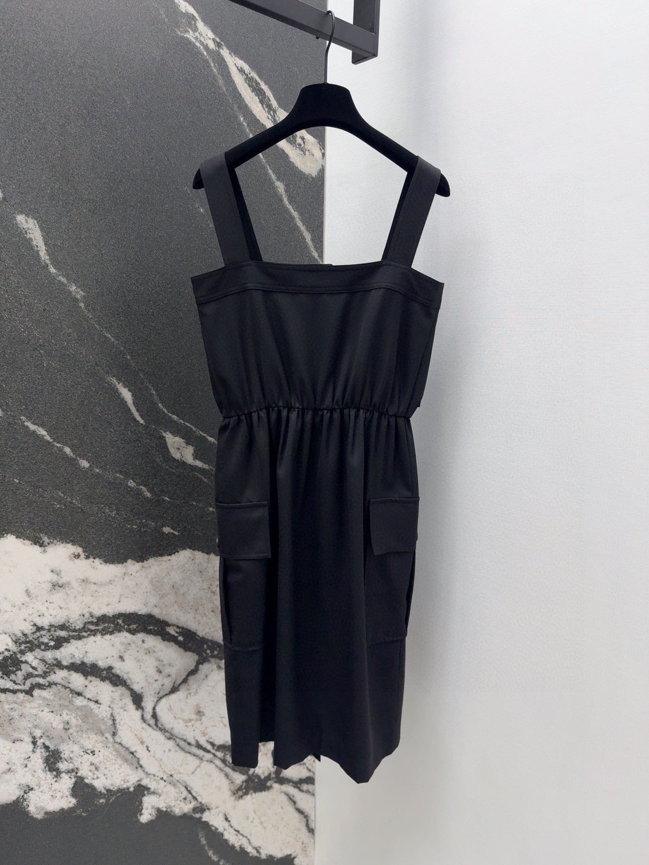 Spring and summer new workwear style suspender tube top dress