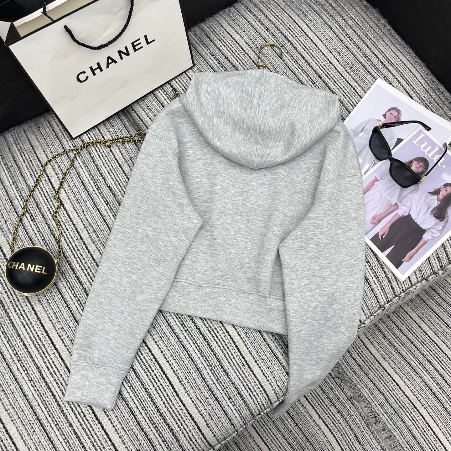 New style letter hot diamond hooded short sweatshirt + skirt suit