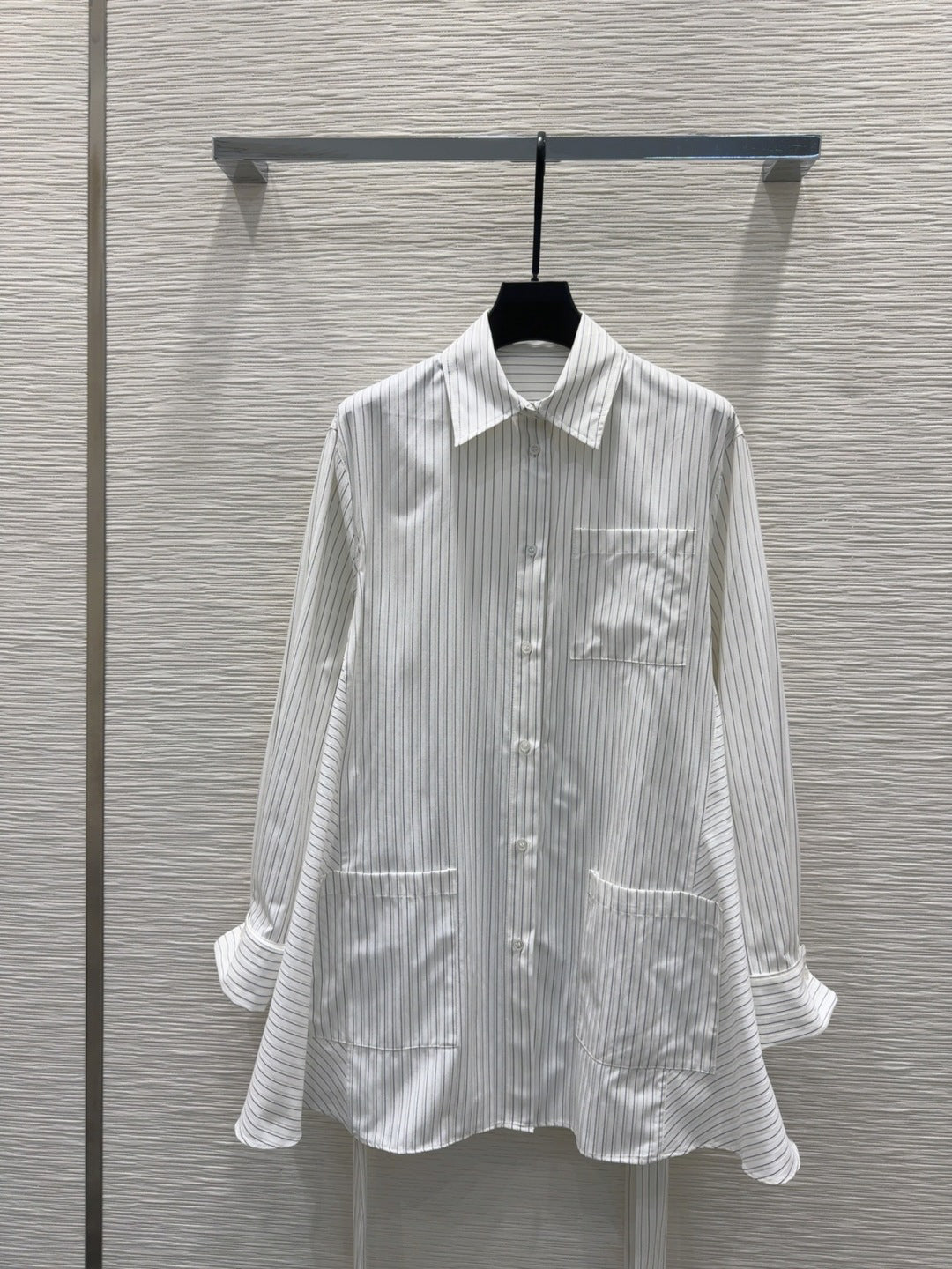 Age-reducing luxury long shirt