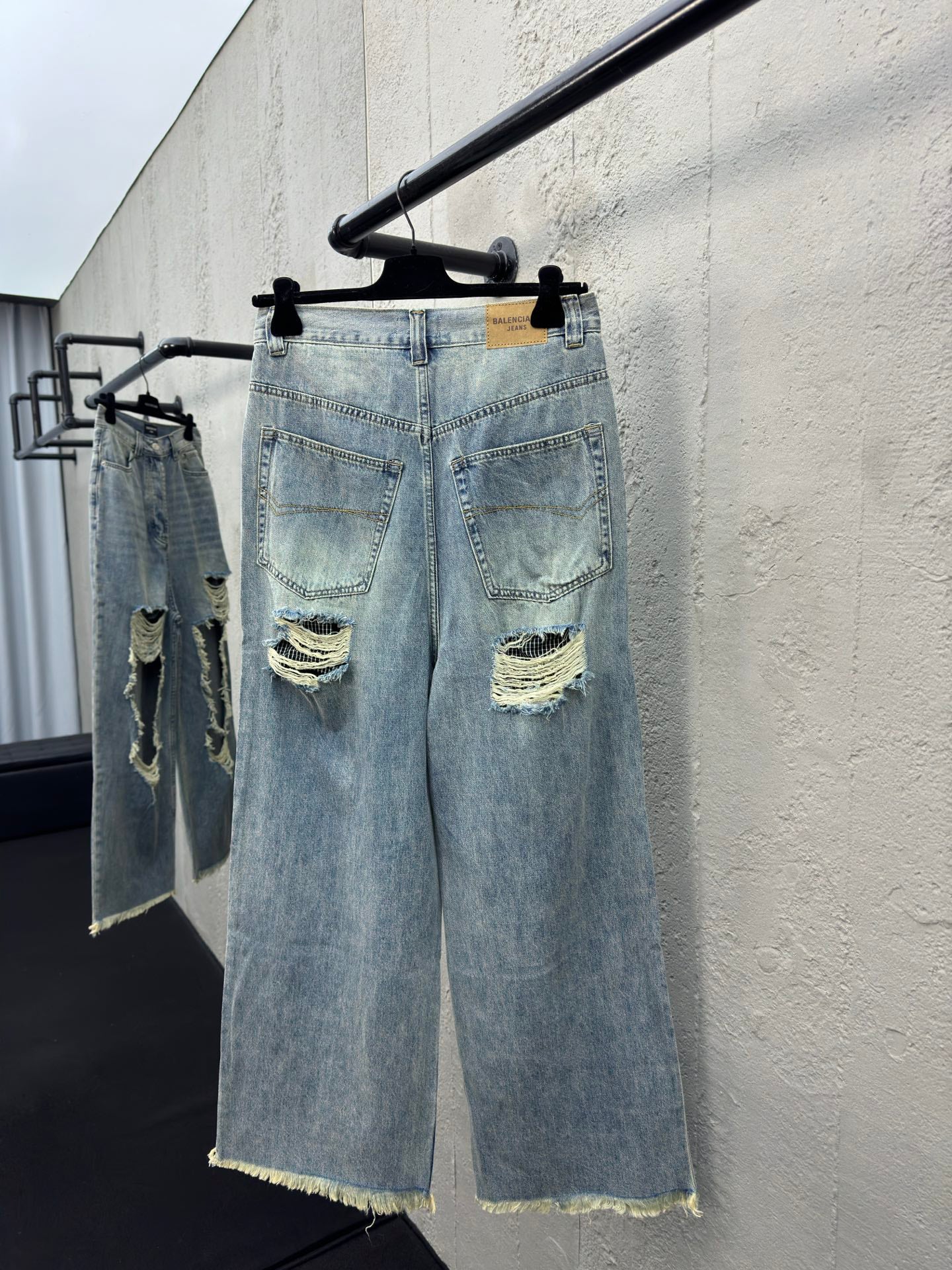 Big hole damaged jeans