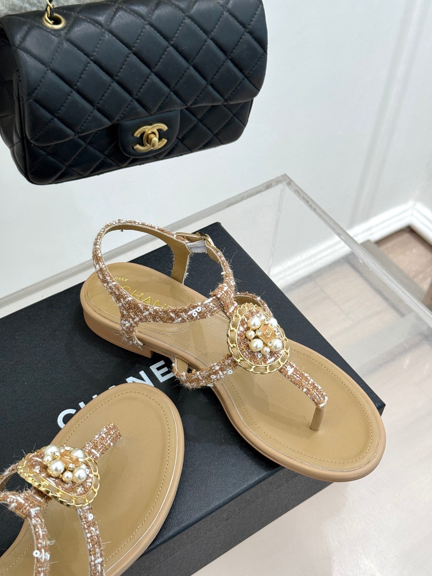 Pearl clip-on Pink, Brown, Black sandals