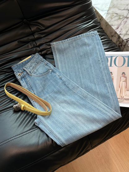 Contrast belt straight jeans