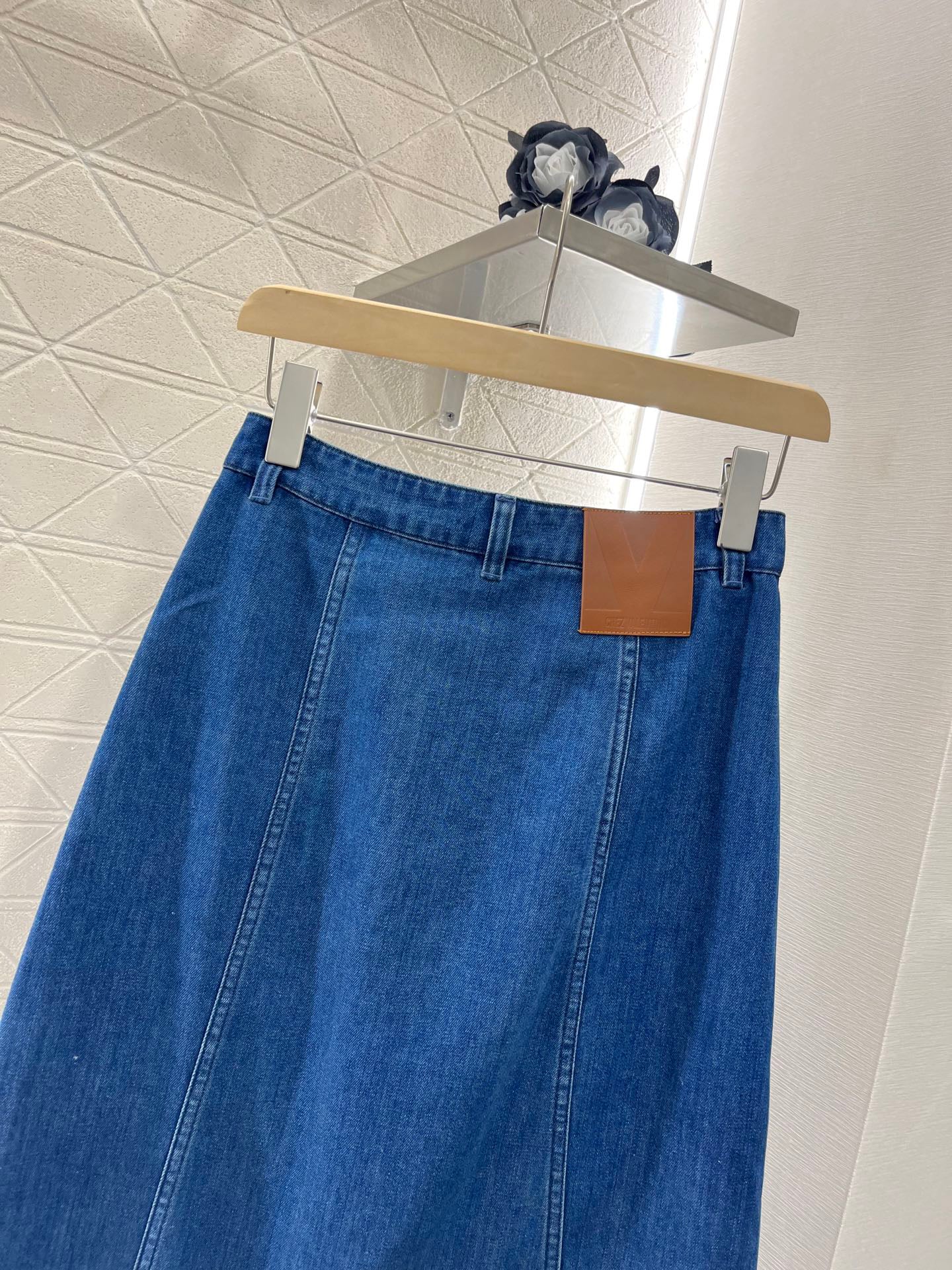 Denim fishtail skirt