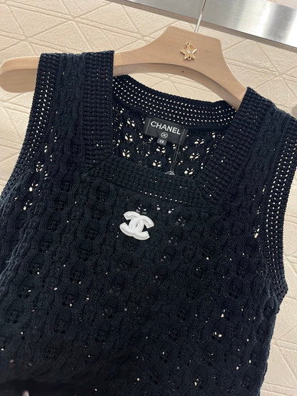 Openwork Woven Pattern Knitted Vest