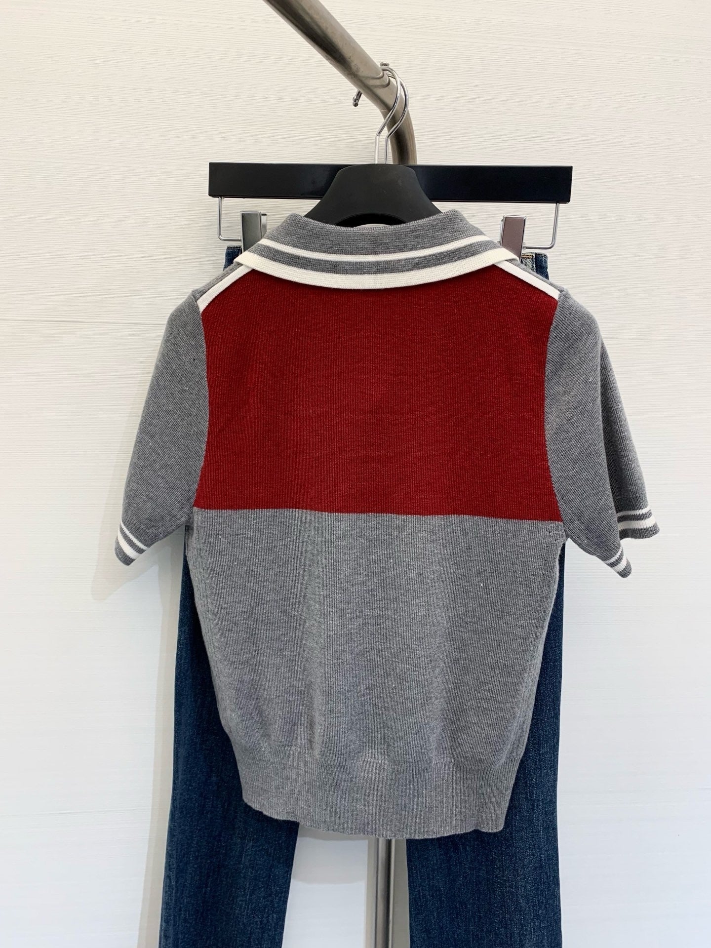 Colorblocked 𝐏𝐨𝐥𝐨 Knit Short Sleeve