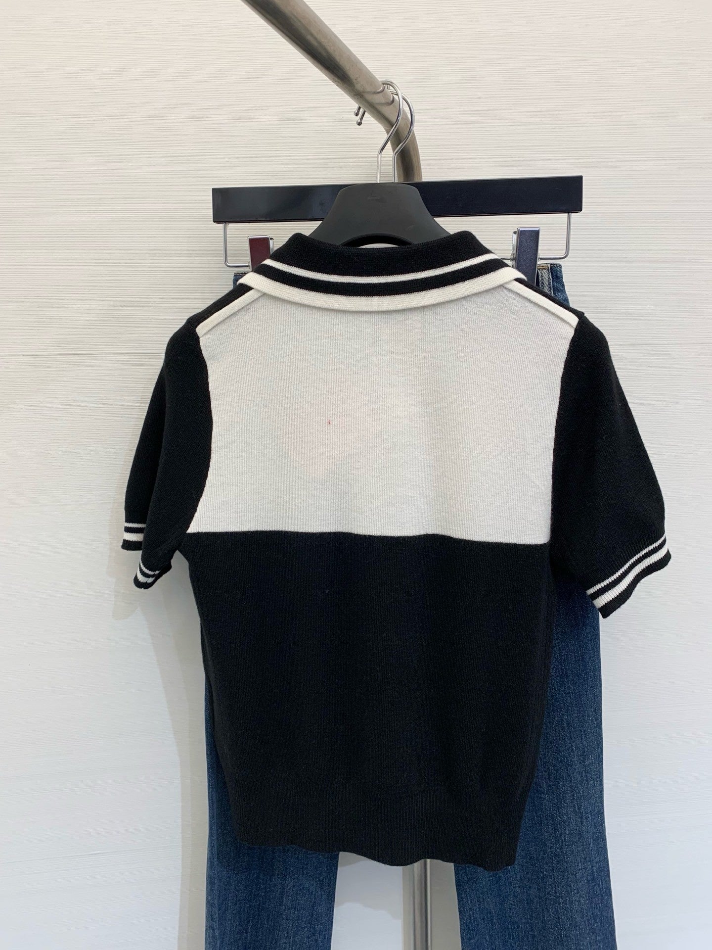 Colorblocked 𝐏𝐨𝐥𝐨 Knit Short Sleeve