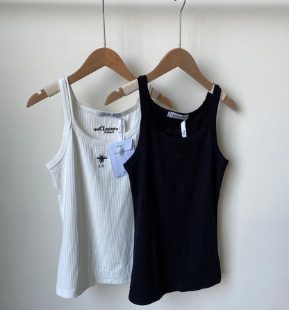 Embroidered casual vest