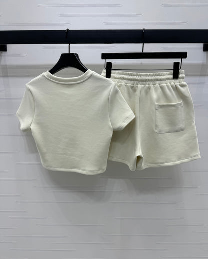 Round neck cotton short sleeves + stretch shorts