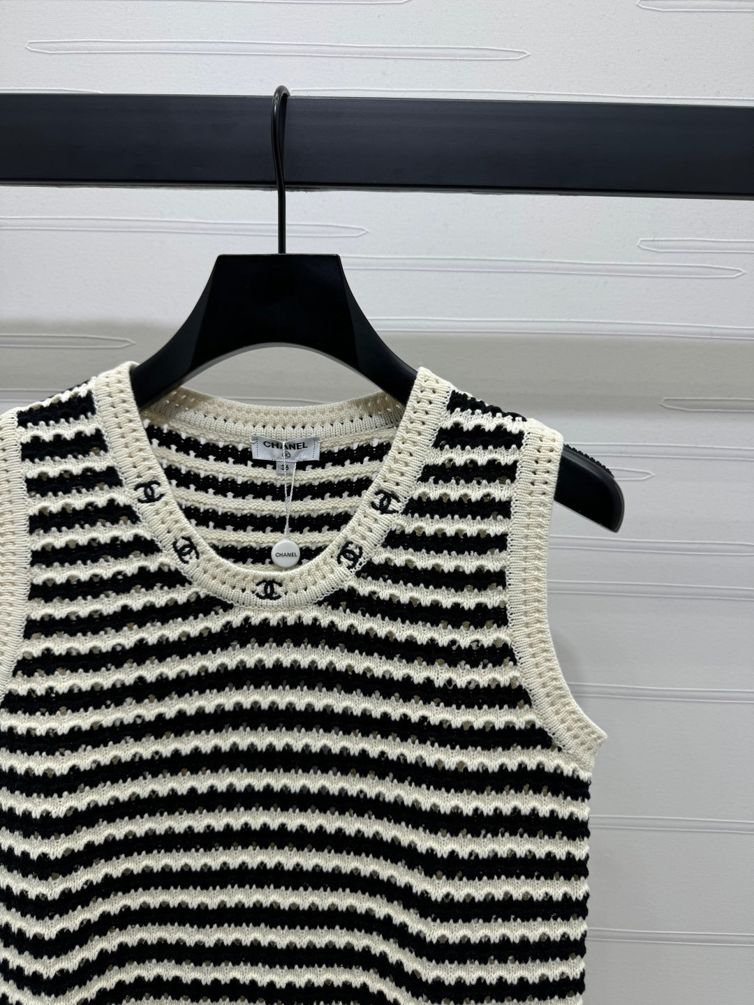 Striped knitted vest