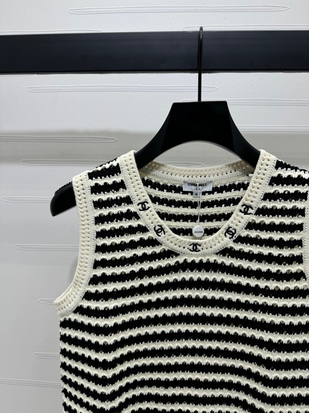 Striped knitted vest