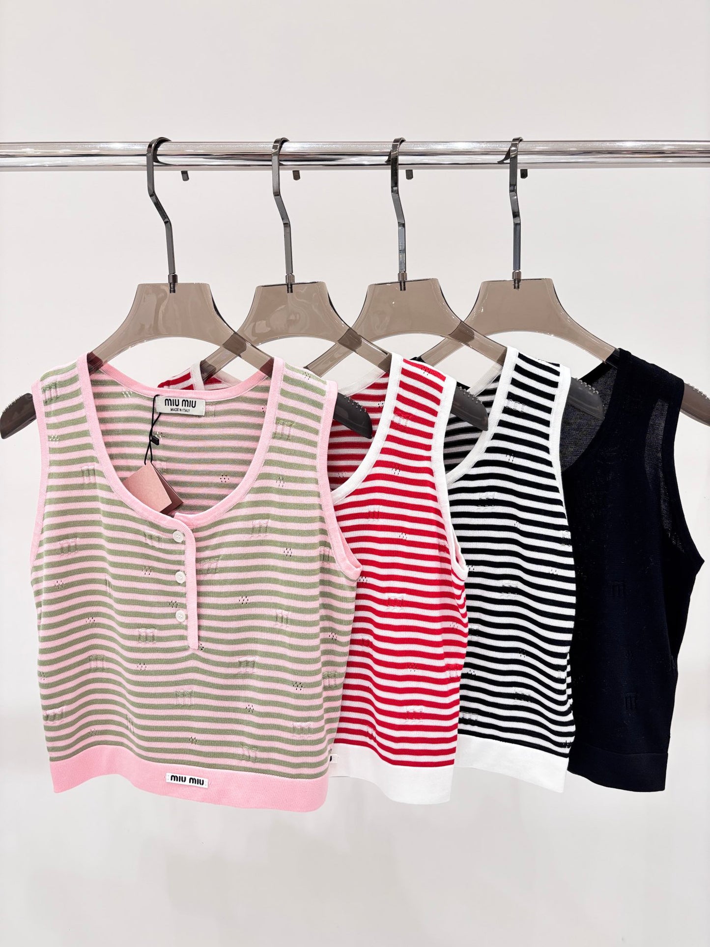 Crew Neck Contrast Stripe Knit Vest