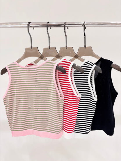 Crew Neck Contrast Stripe Knit Vest