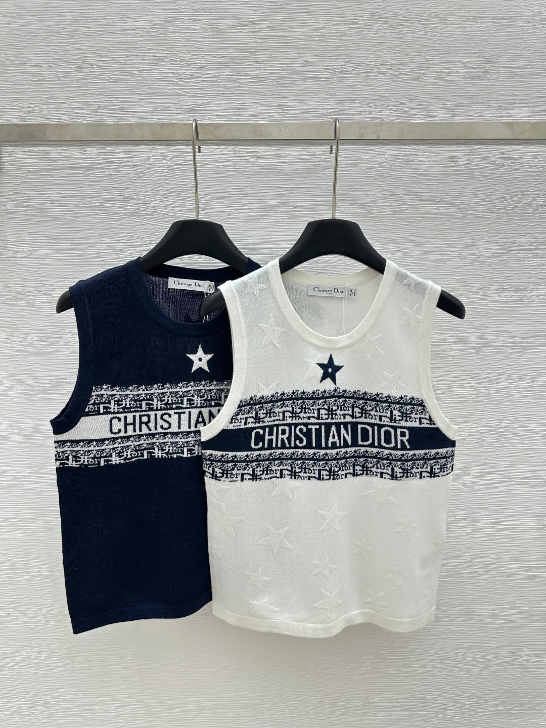 Round Neck Star Knit Vest