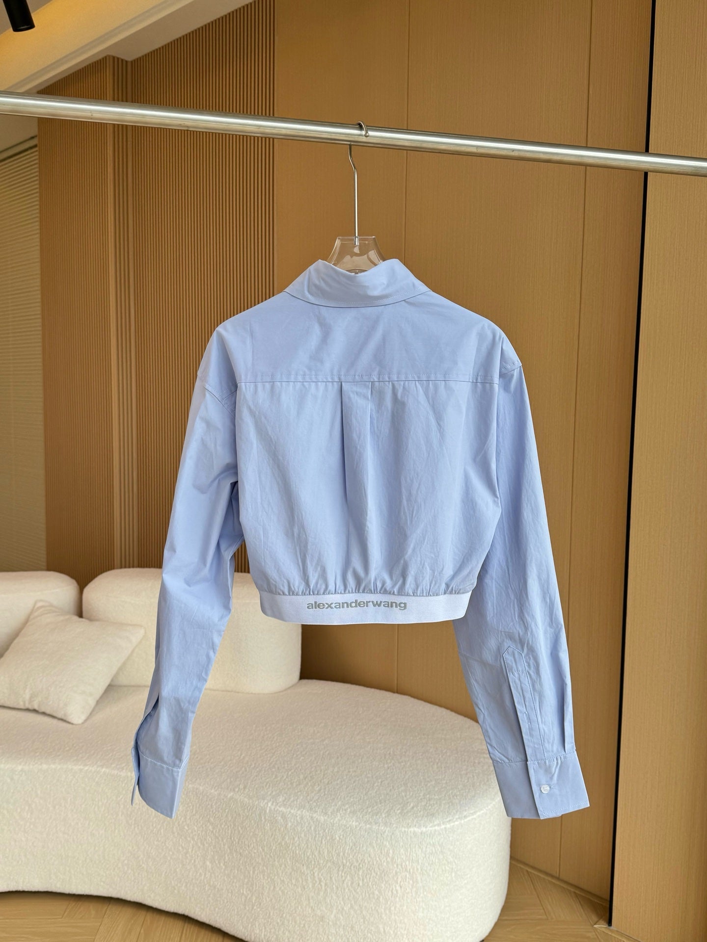 New Arrivals Women's Logo Stretch Cropped Long Sleeve Button