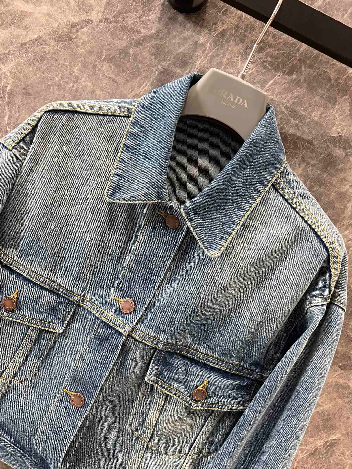 Lapel cropped denim jacket