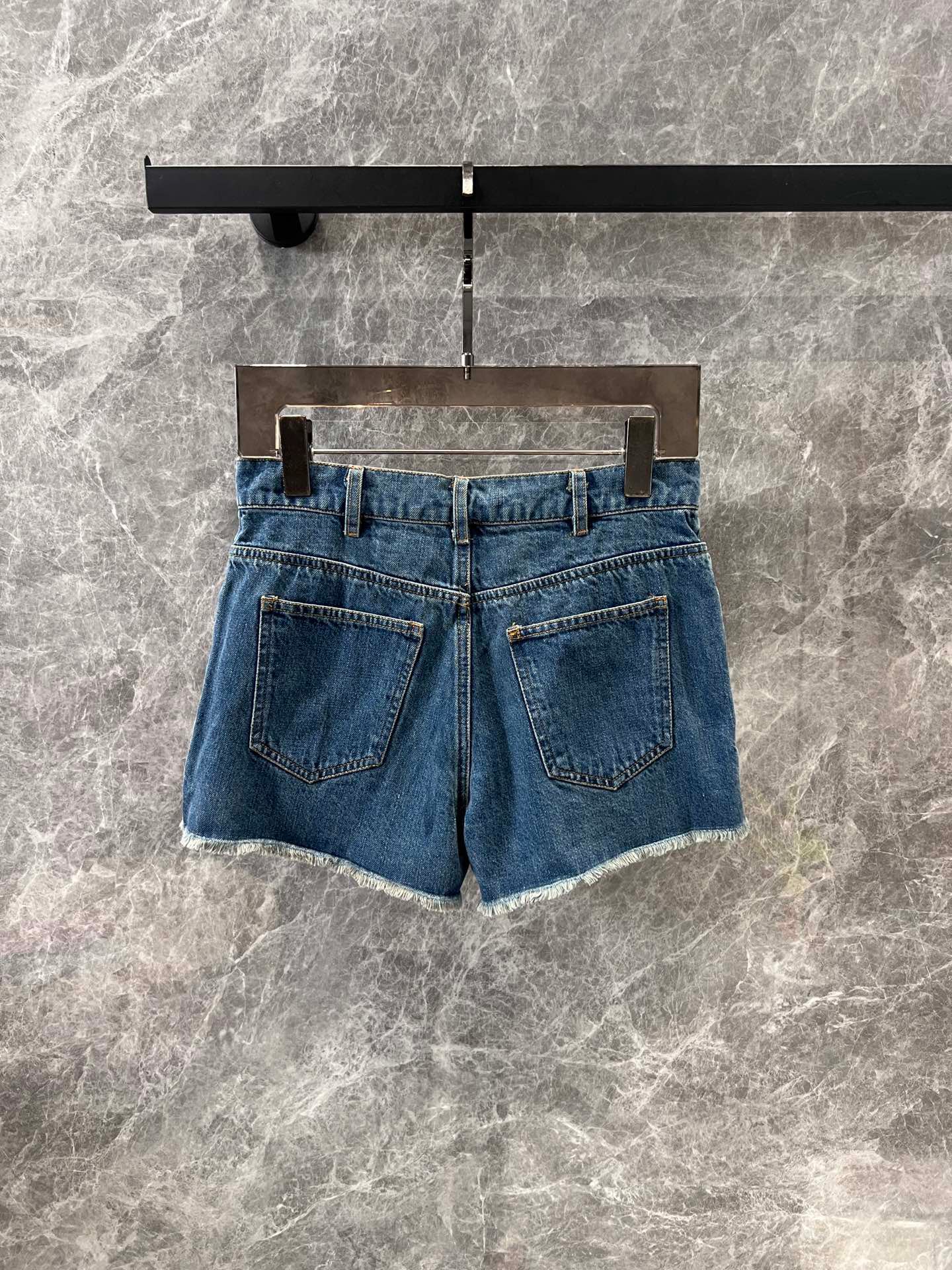 Retro enzyme washed denim shorts