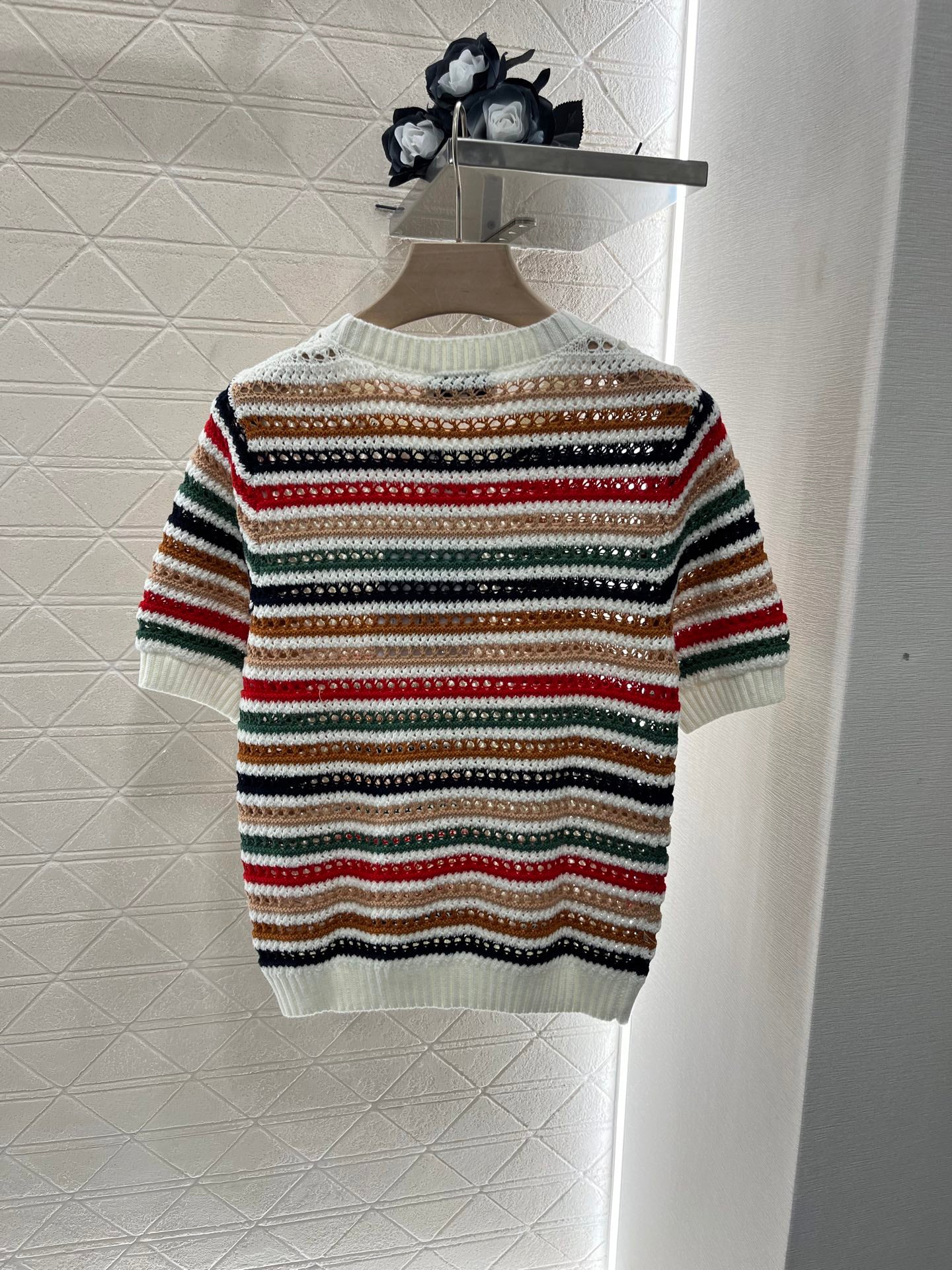 Hollow striped knit short sleeves