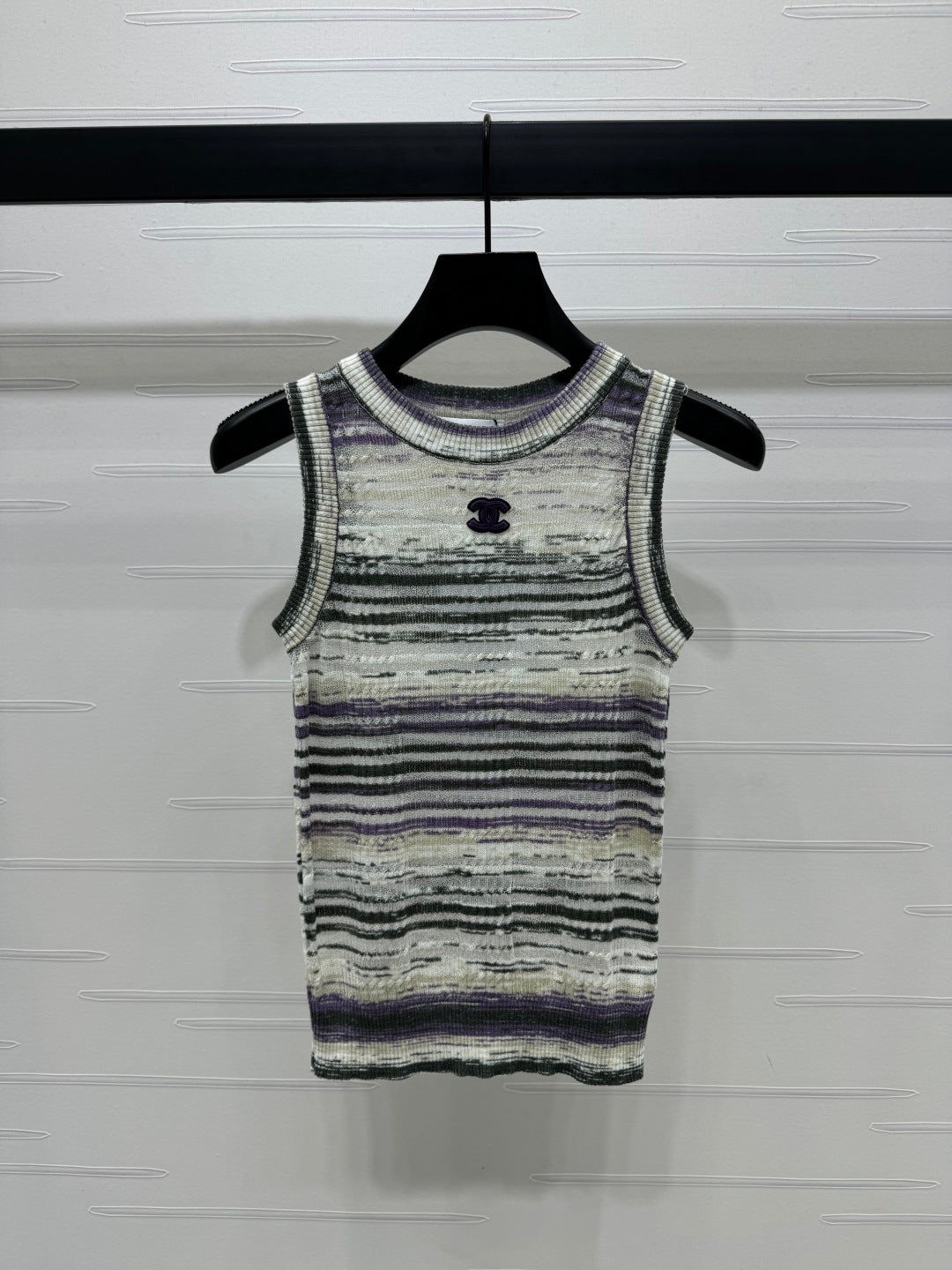 Contrast Stripe Crewneck Knit Vest