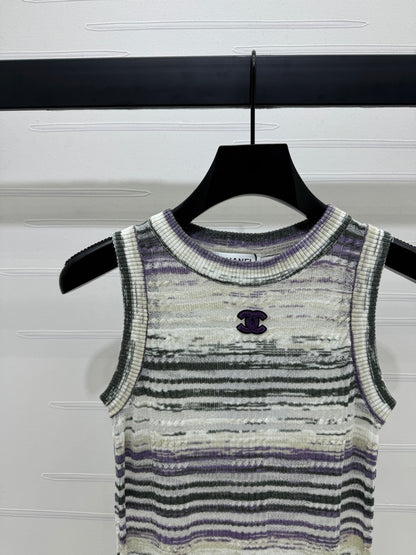 Contrast Stripe Crewneck Knit Vest